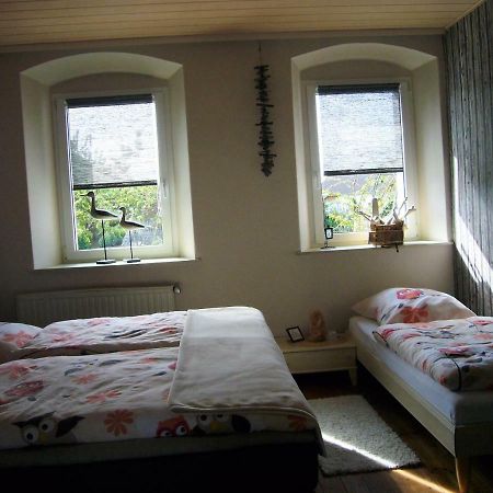 Plech Ferienwohnung Im Alten Schulhaus - Keine Monteure מראה חיצוני תמונה