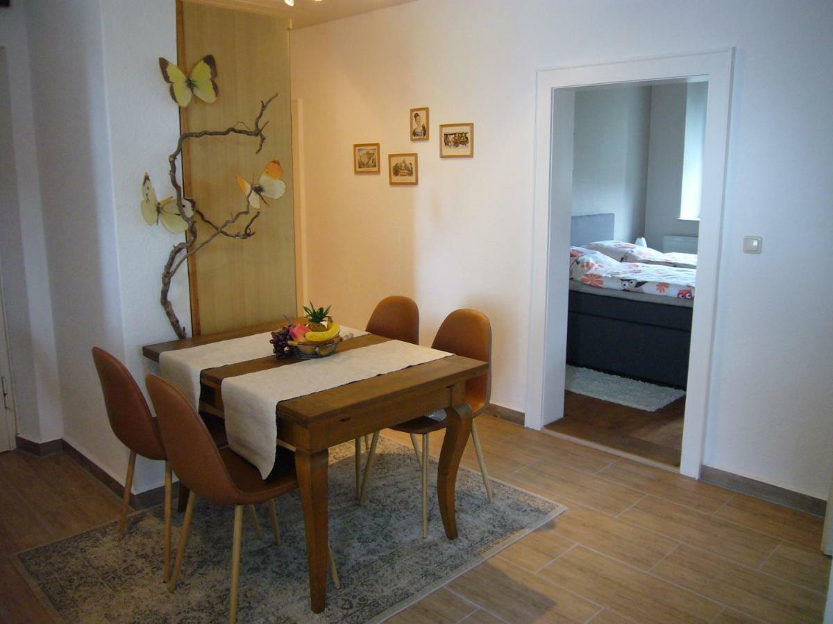 Plech Ferienwohnung Im Alten Schulhaus - Keine Monteure מראה חיצוני תמונה
