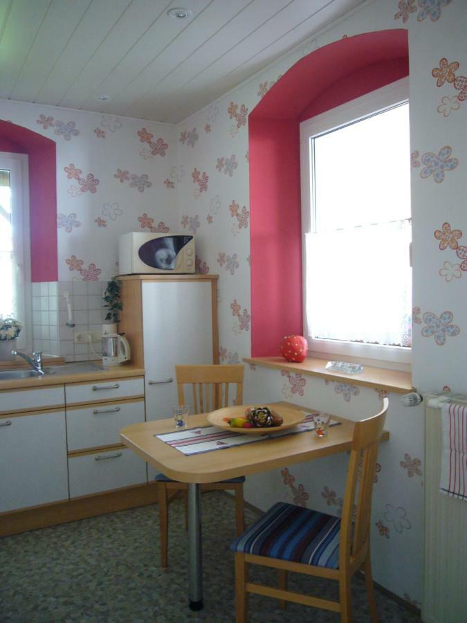 Plech Ferienwohnung Im Alten Schulhaus - Keine Monteure מראה חיצוני תמונה