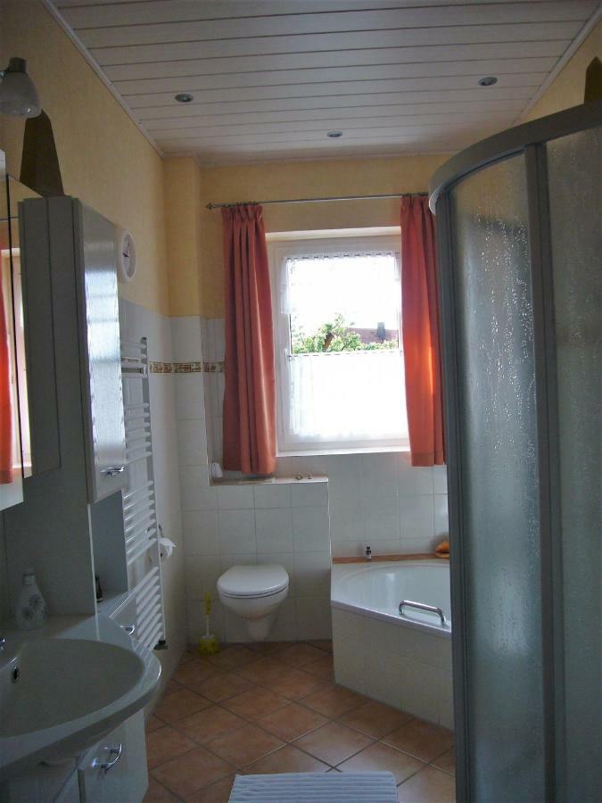 Plech Ferienwohnung Im Alten Schulhaus - Keine Monteure מראה חיצוני תמונה